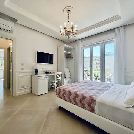 Palazzo Mauro Sorrento Luxury Rooms Luaran gambar
