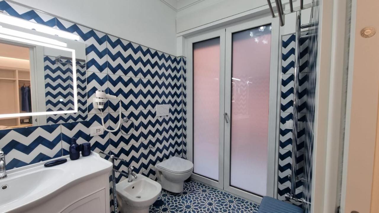 Palazzo Mauro Sorrento Luxury Rooms Luaran gambar