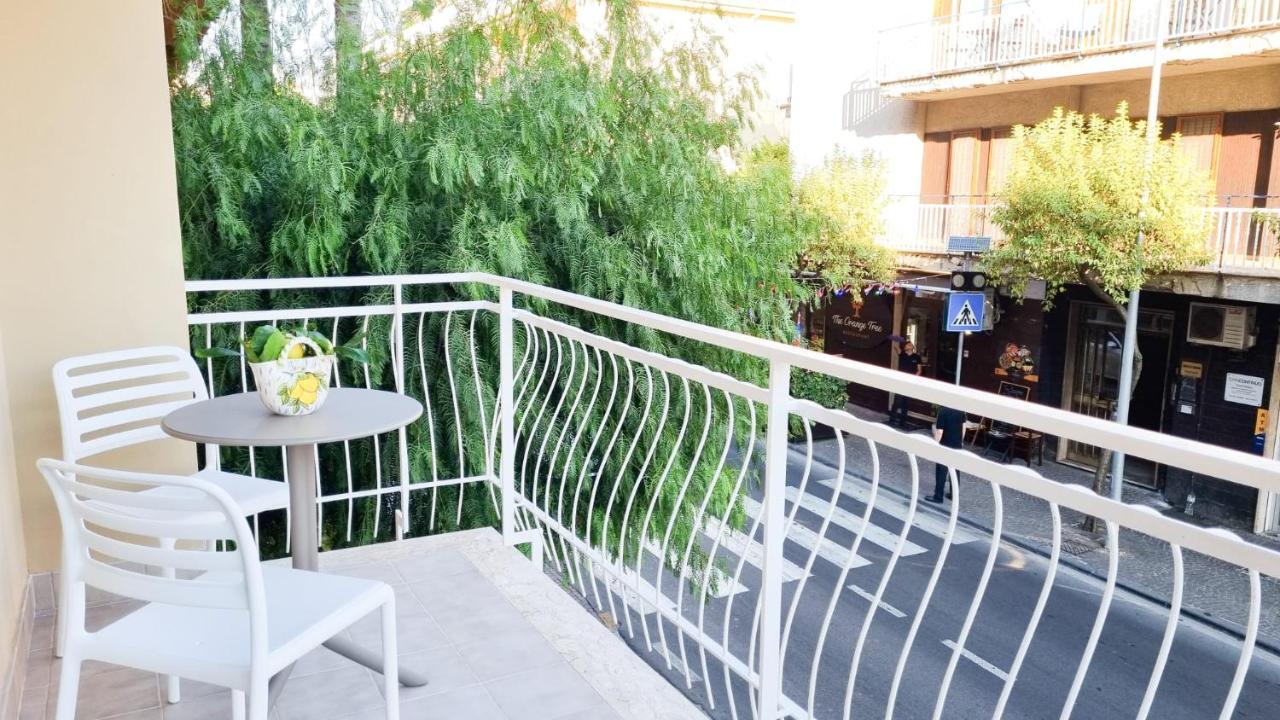 Palazzo Mauro Sorrento Luxury Rooms Luaran gambar