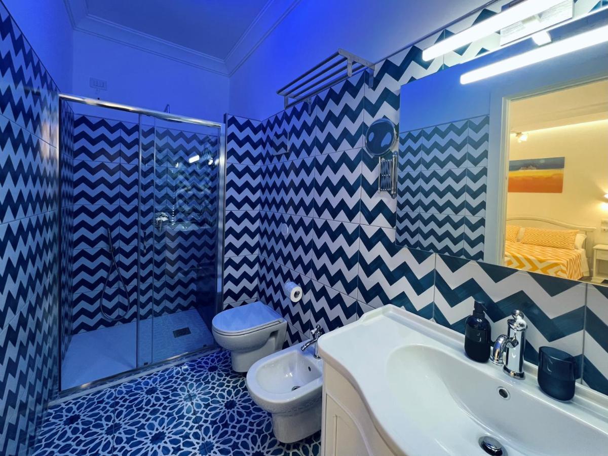 Palazzo Mauro Sorrento Luxury Rooms Luaran gambar